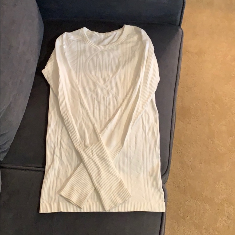 White long sleeve lulu shirt size 4